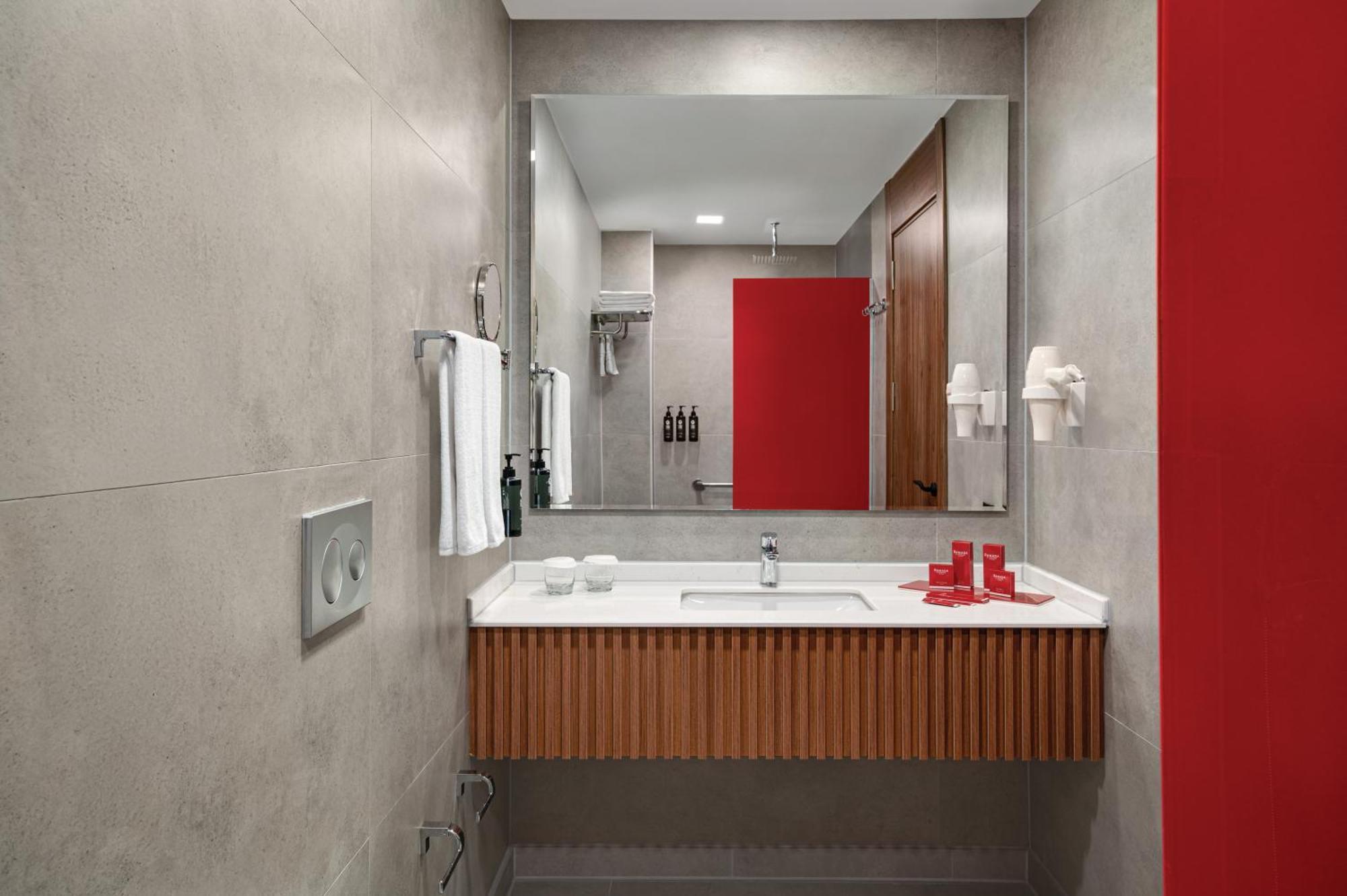 Ramada By Wyndham Gaziantep Hotel Exterior foto